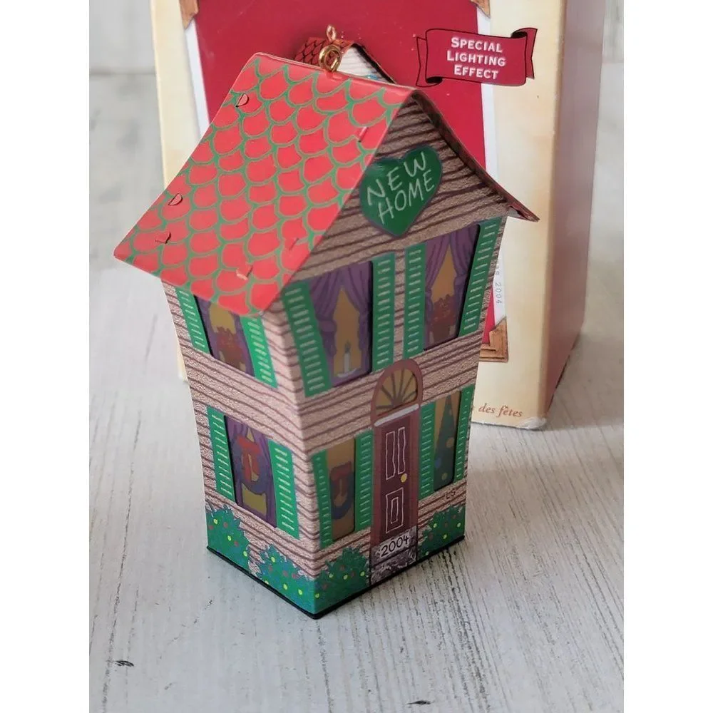 Hallmark new home 2004 ornament Xmas house tin‎